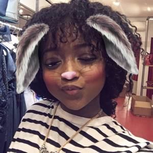 Meet your Posher, Kadiatou